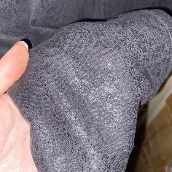 XL - leather like leggings - Joe Fresh - Picture 3 of 3